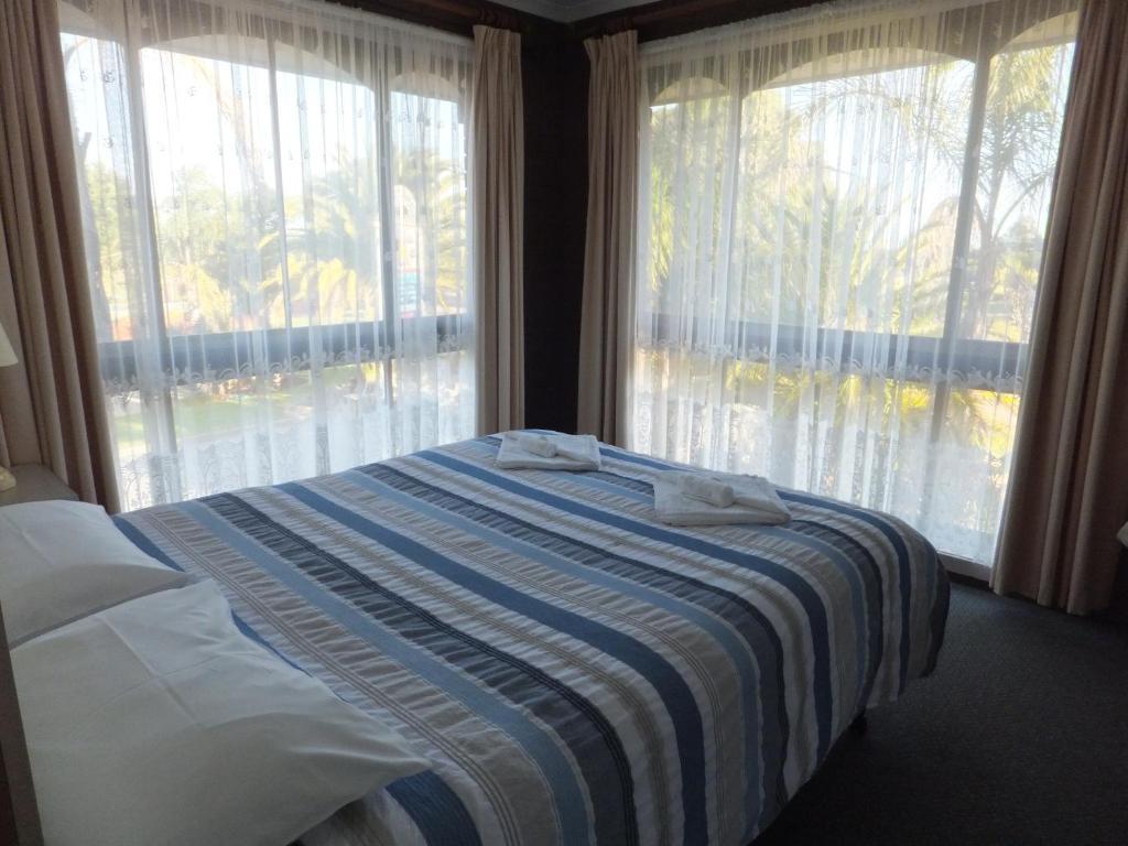 Paradise Holiday Apartments Lake Bunga Екстер'єр фото