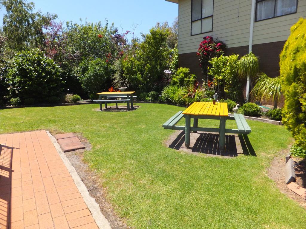 Paradise Holiday Apartments Lake Bunga Екстер'єр фото